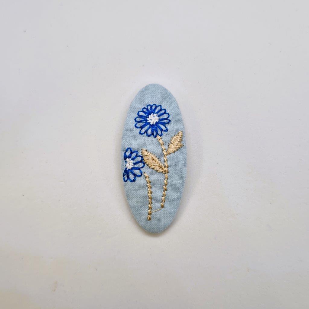 Victoria Junior Embroidered Snap Clip