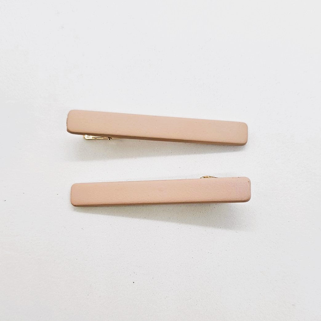 Linea Matte Resin Alligator Clip - Pair