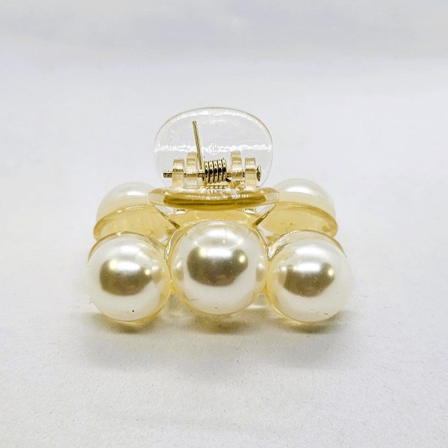 Orla Pearl Claw Clip