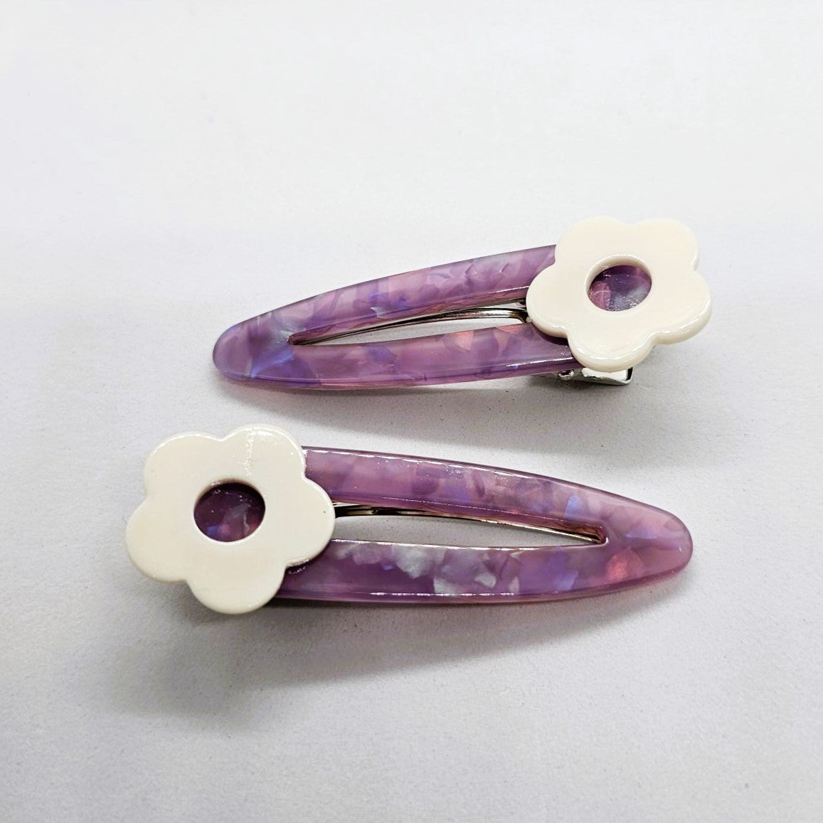 Luna Large Resin Alligator Clip - Pair