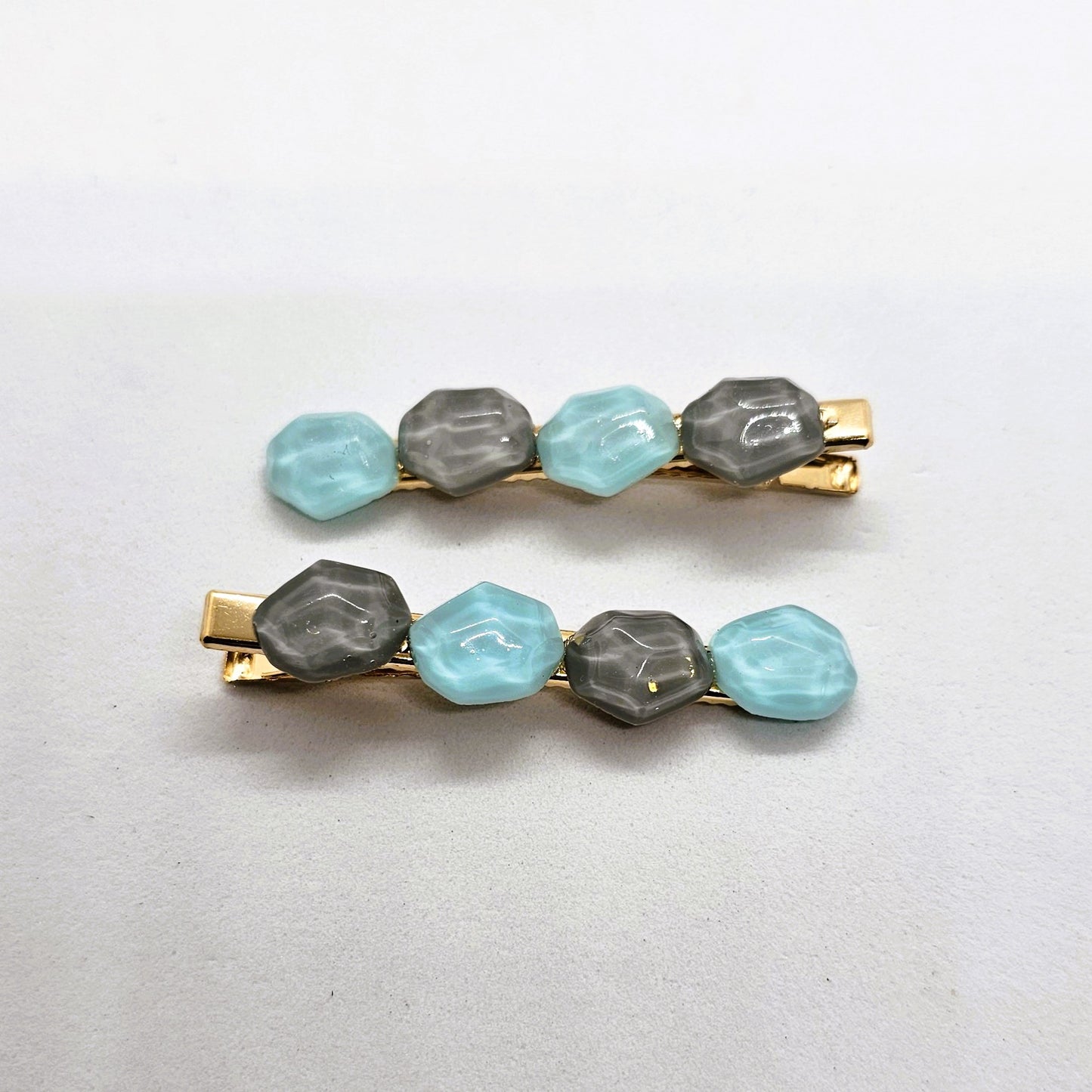 Abigail Resin Alligator Clip - Pair