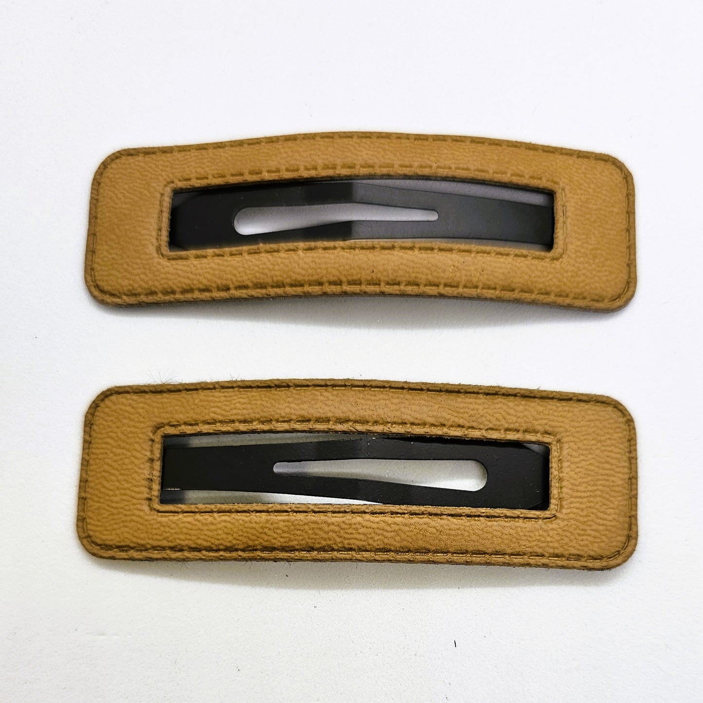 Boxie Faux Leather Snap Clip - Pair
