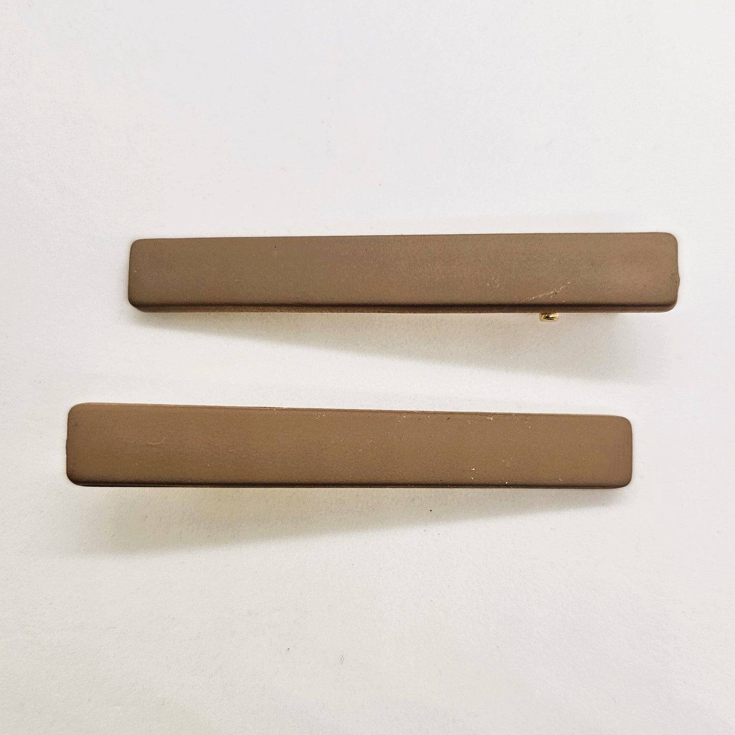 Linea Matte Resin Alligator Clip - Pair