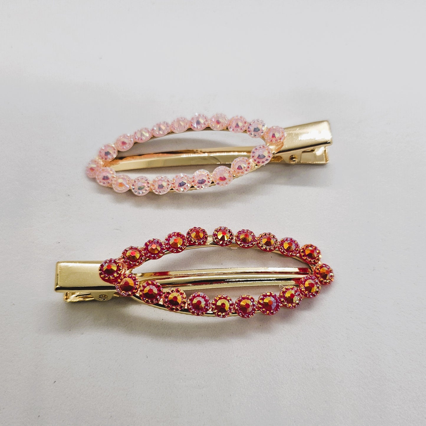 Antoinette Oval Sequins Alligator Clip - Pair