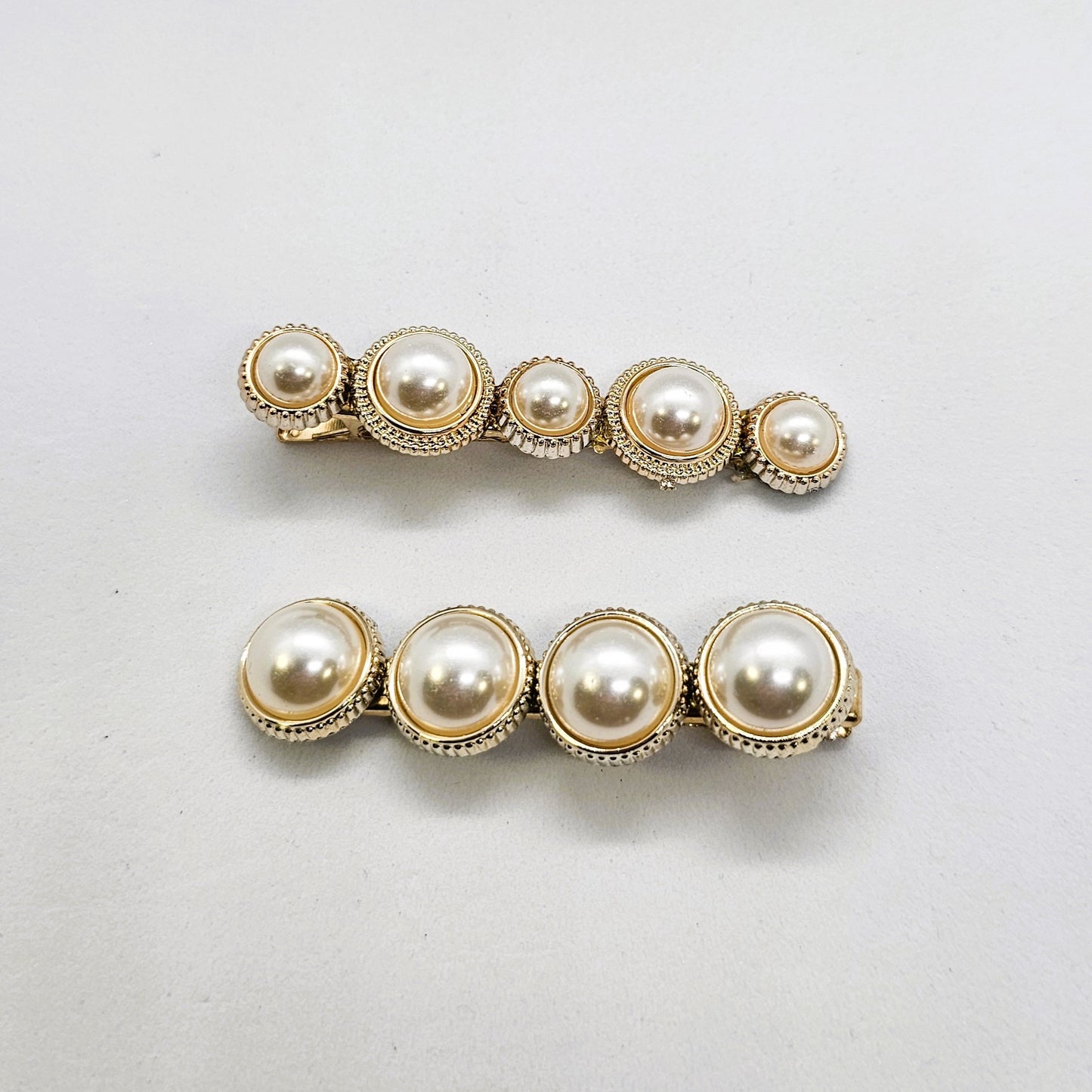 Elizabeth Gold & Pearl Alligator Clip - Pair