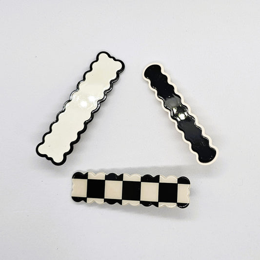 Biscuit Monochrome Alligator Clip - Pair
