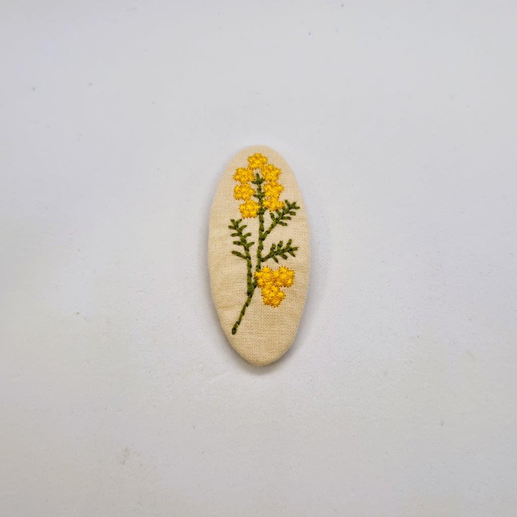 Victoria Junior Embroidered Snap Clip