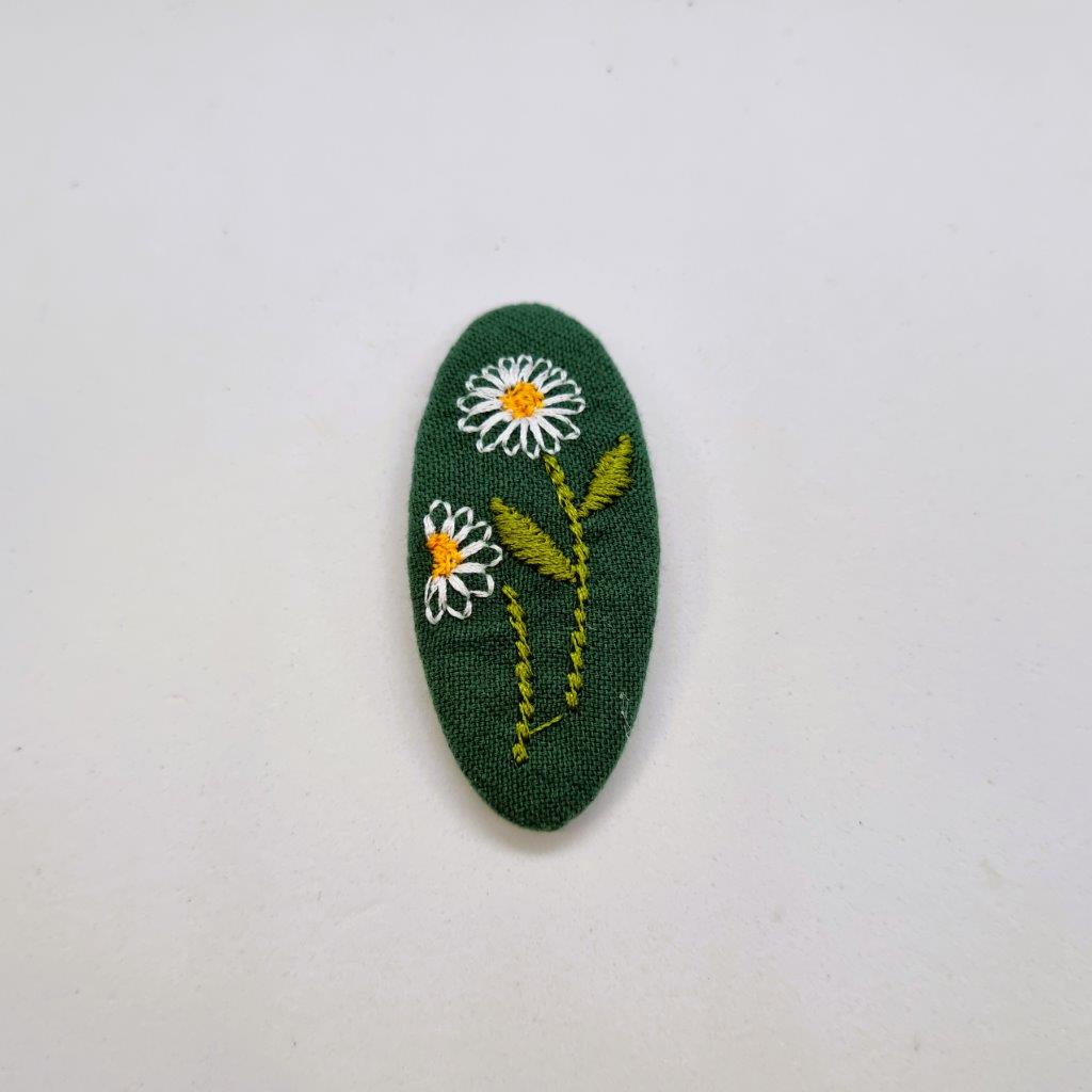 Victoria Junior Embroidered Snap Clip