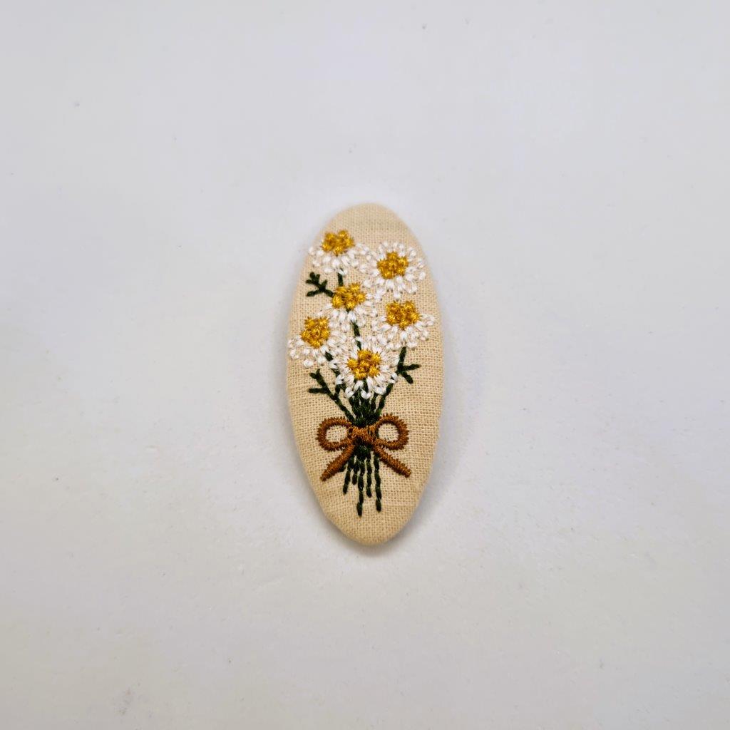 Victoria Junior Embroidered Snap Clip