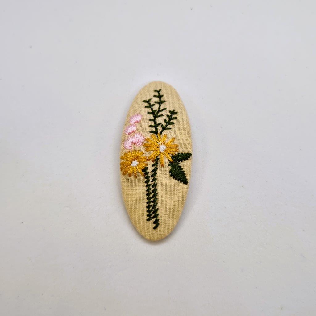 Victoria Junior Embroidered Snap Clip