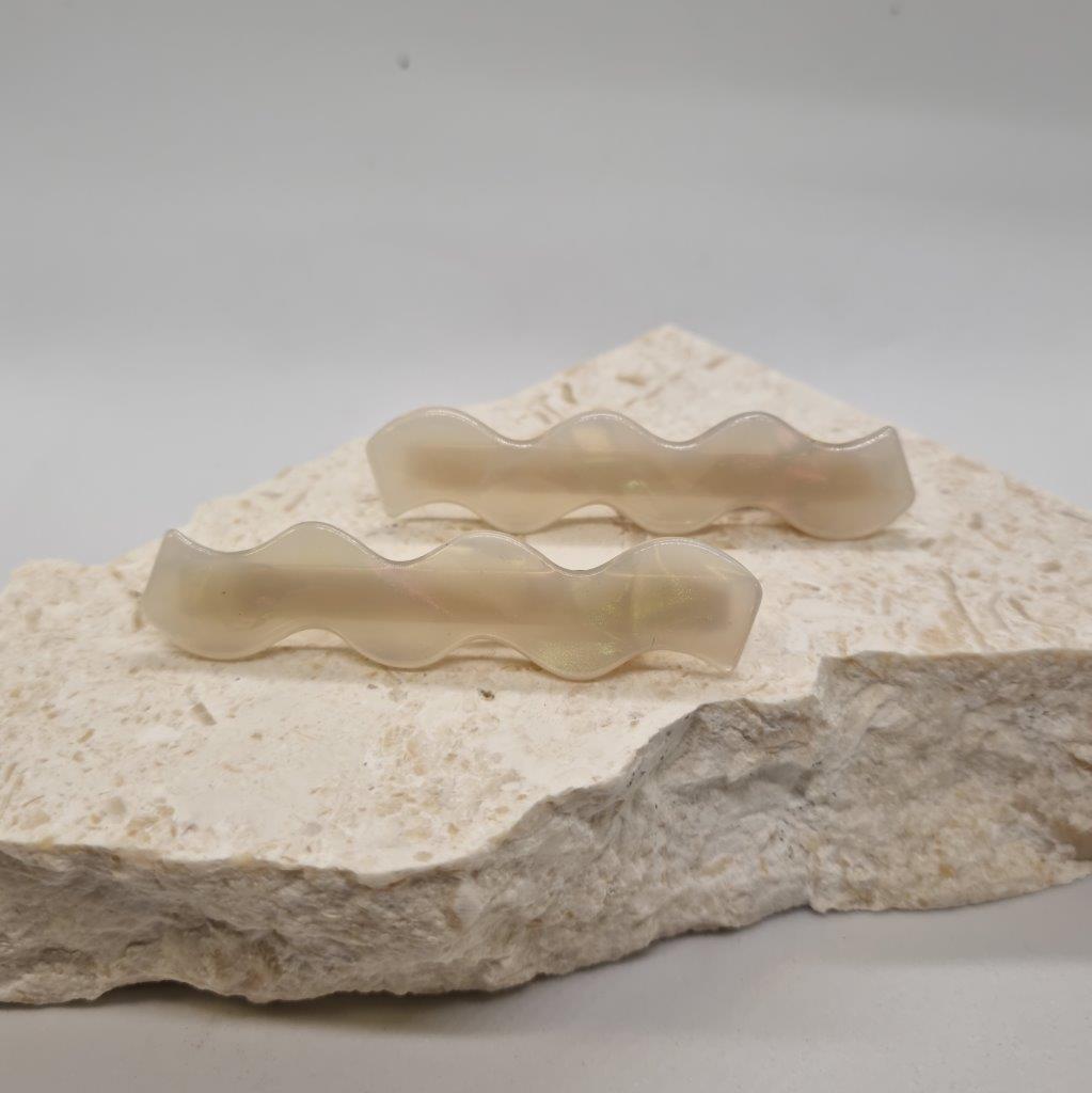 Wanda Wavy Resin Alligator Clip - Pair