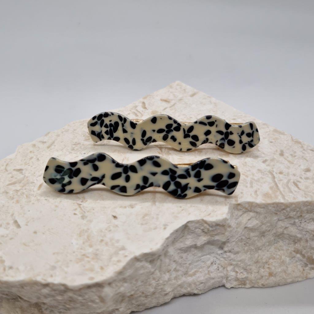 Wanda Wavy Resin Alligator Clip - Pair