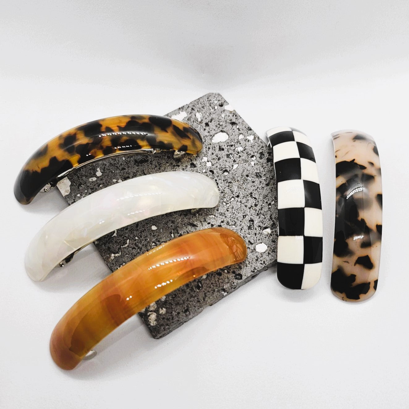 Onyx Premium Resin Large Curved Barrette