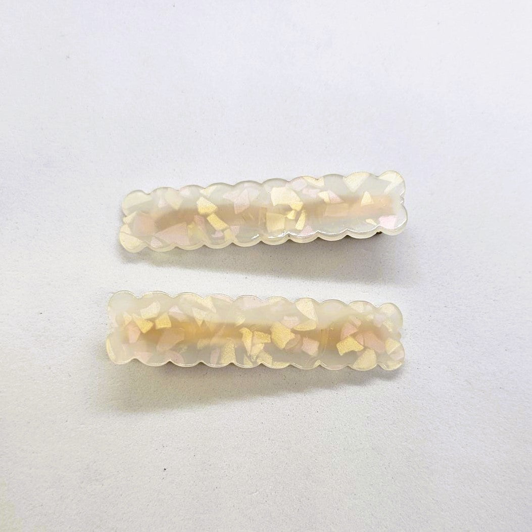 Biscuit Confetti Junior Resin Alligator Clip - Pair