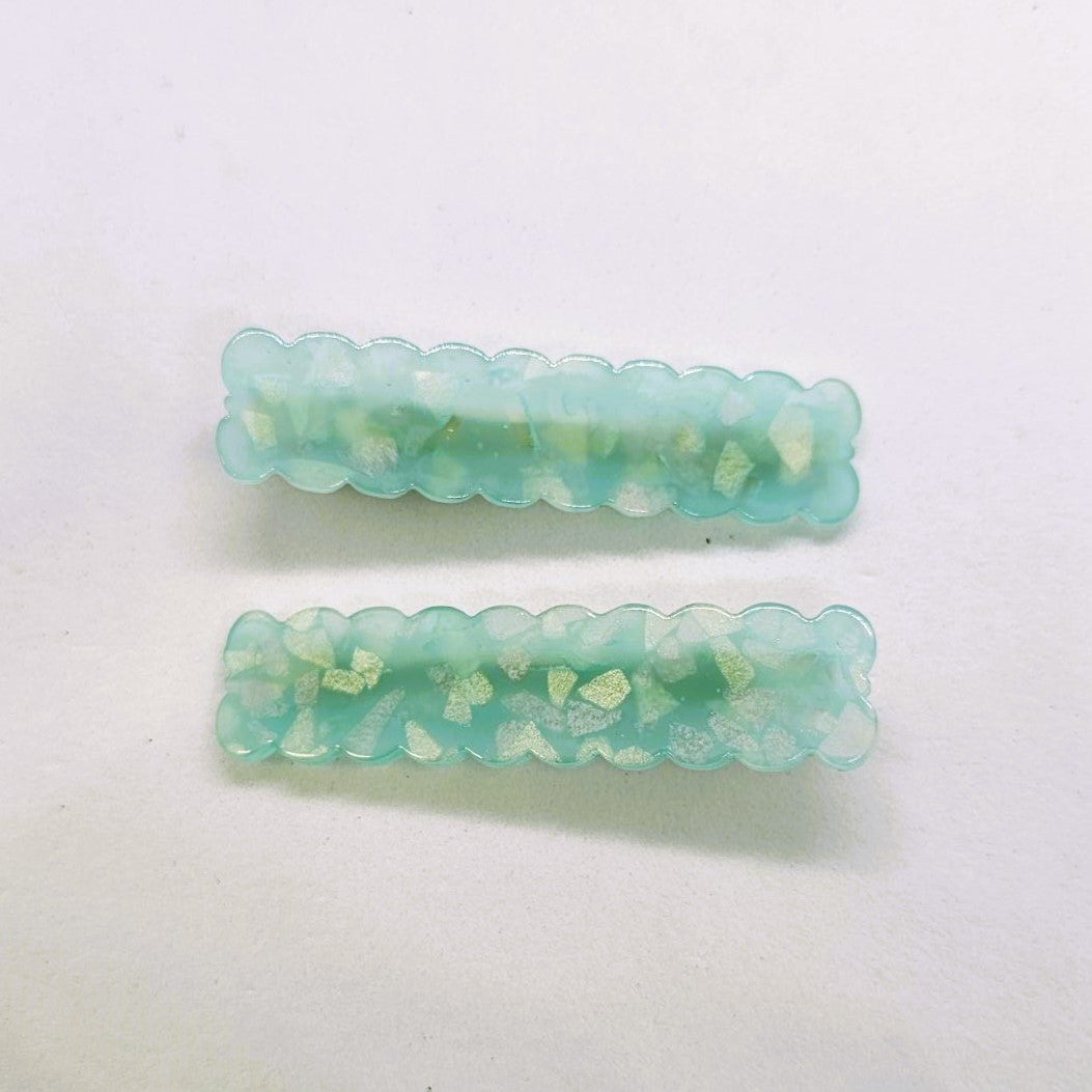 Biscuit Confetti Junior Resin Alligator Clip - Pair