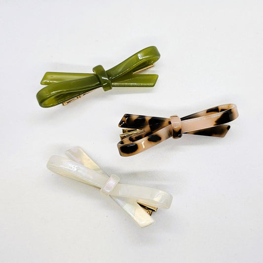 Eleanor Medium Resin Bow Barrette - Single