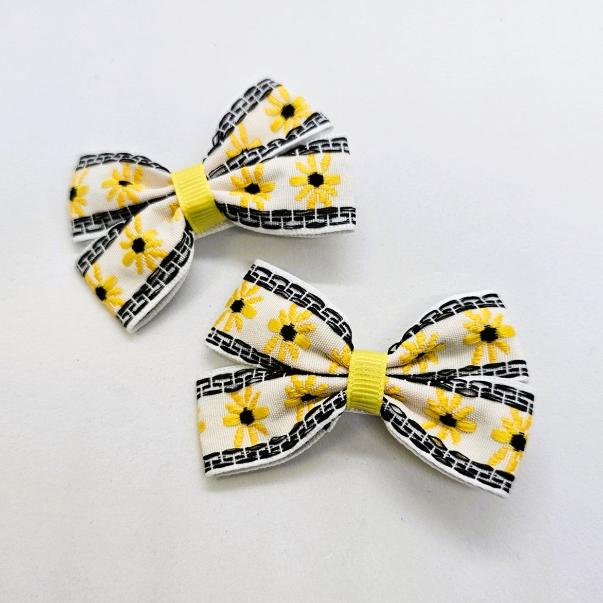 Xena Junior Ribbon Bow Alligator Clip - Pair