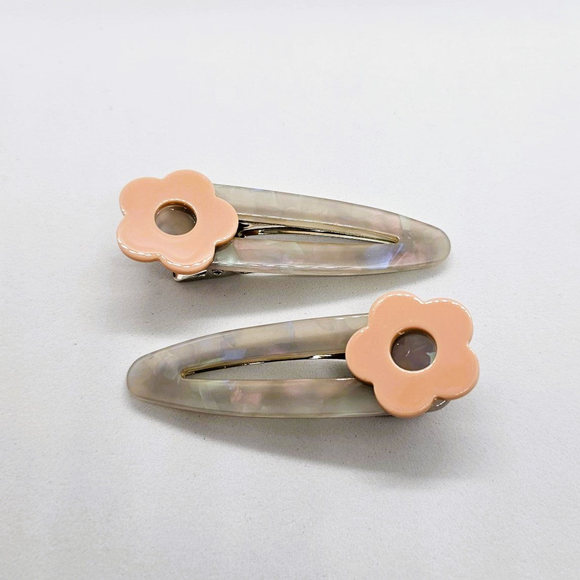 Luna Large Resin Alligator Clip - Pair