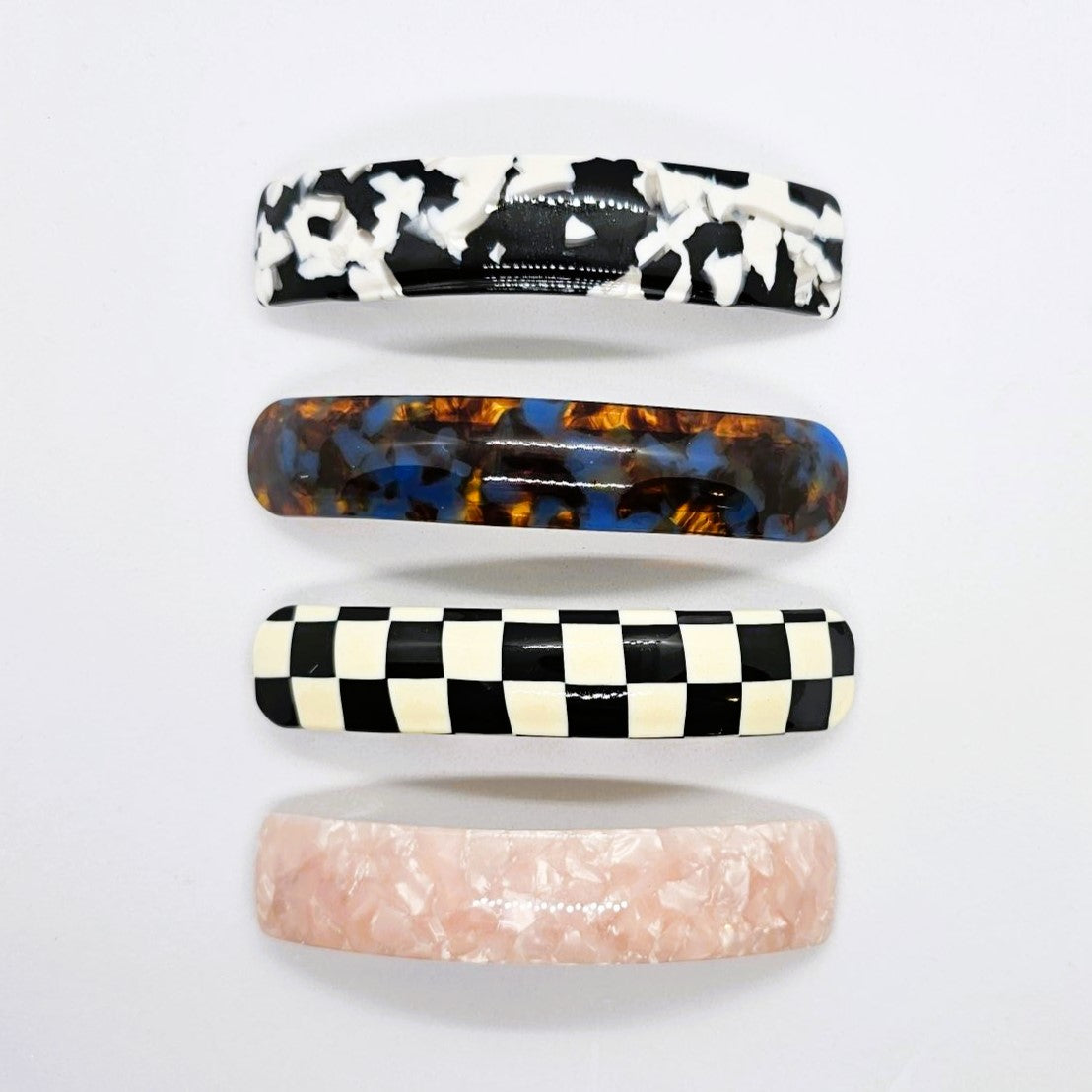 Onyx Medium Curved Barrette