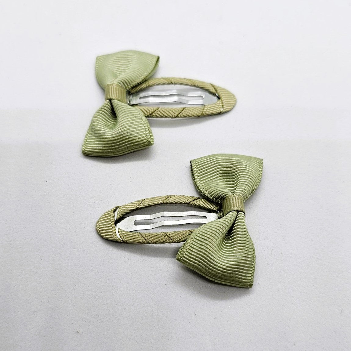 Winona Junior Ribbon Bow Snap Clip - Pair
