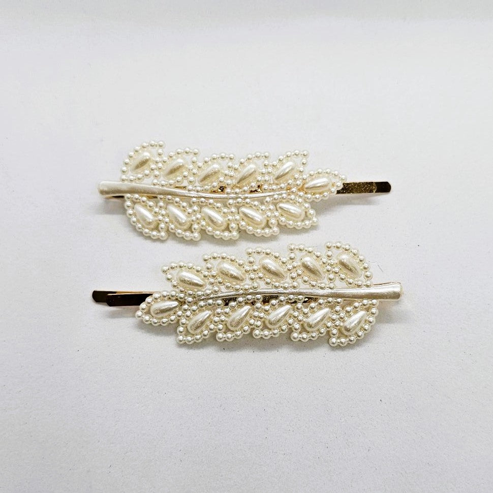 Felicity Gold & Pearl Hair Slide