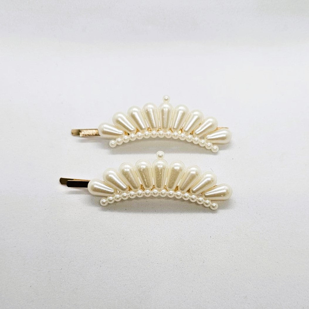 Felicity Gold & Pearl Hair Slide