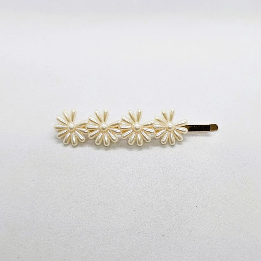 Felicity Gold & Pearl Hair Slide