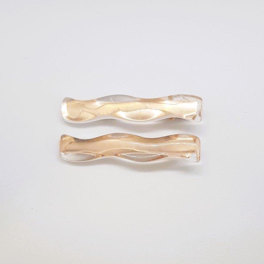 Wanda Wavy Transparent Rounded Resin Alligator Clip
