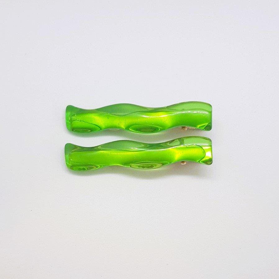 Wanda Wavy Transparent Rounded Resin Alligator Clip