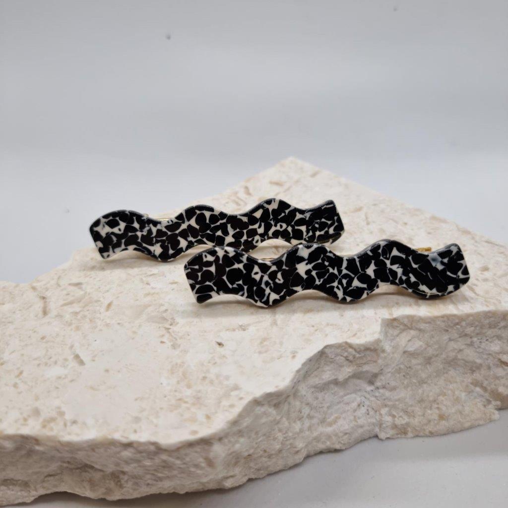 Wanda Wavy Resin Alligator Clip - Pair